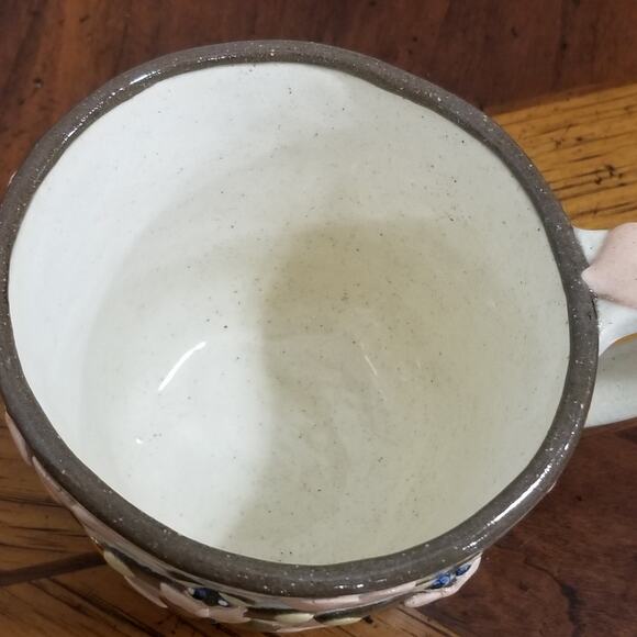 Signed coffee mug pottery/clay teddy bears and hearts Signed - Picture 4 of 16